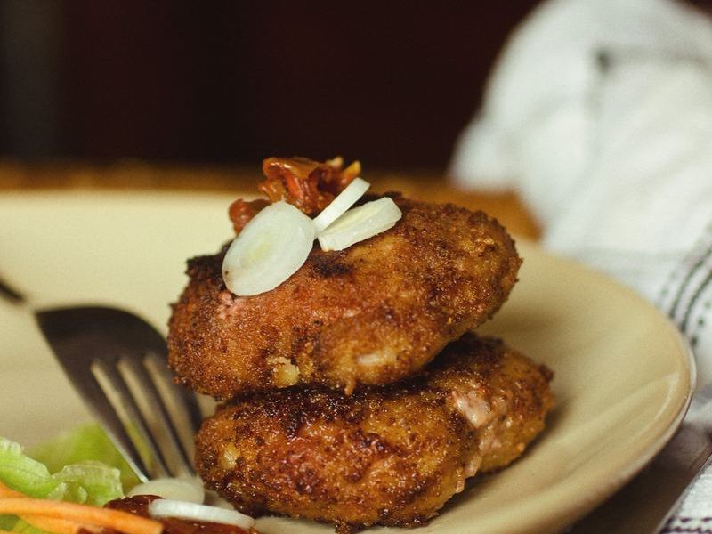 Golden crab cakes